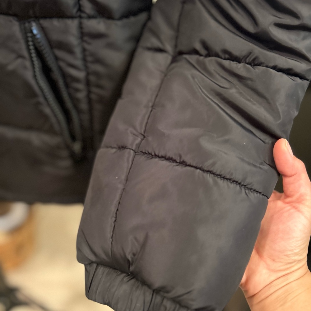 Michael Kors puffer jacket - Picture 6 of 9